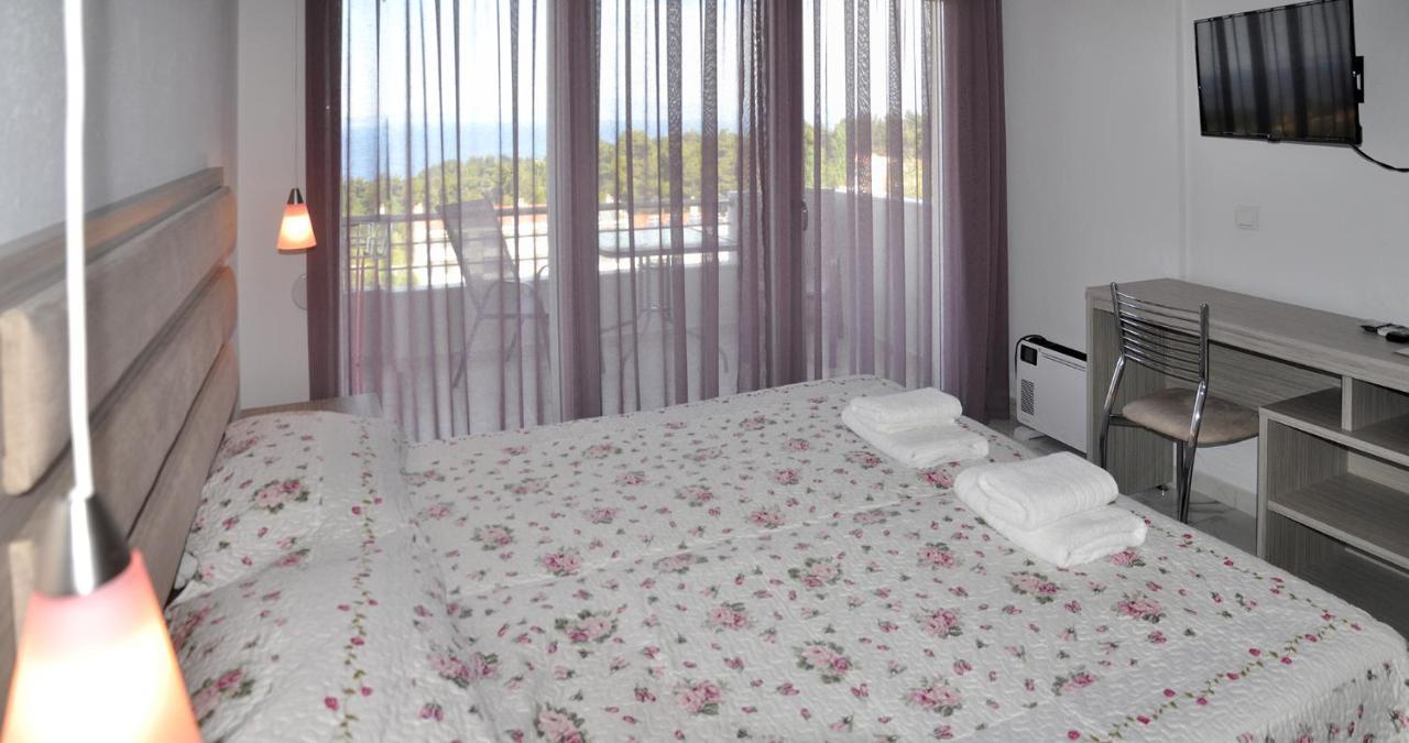 Valiant Sea Aparthotel Kryopigí Eksteriør bilde
